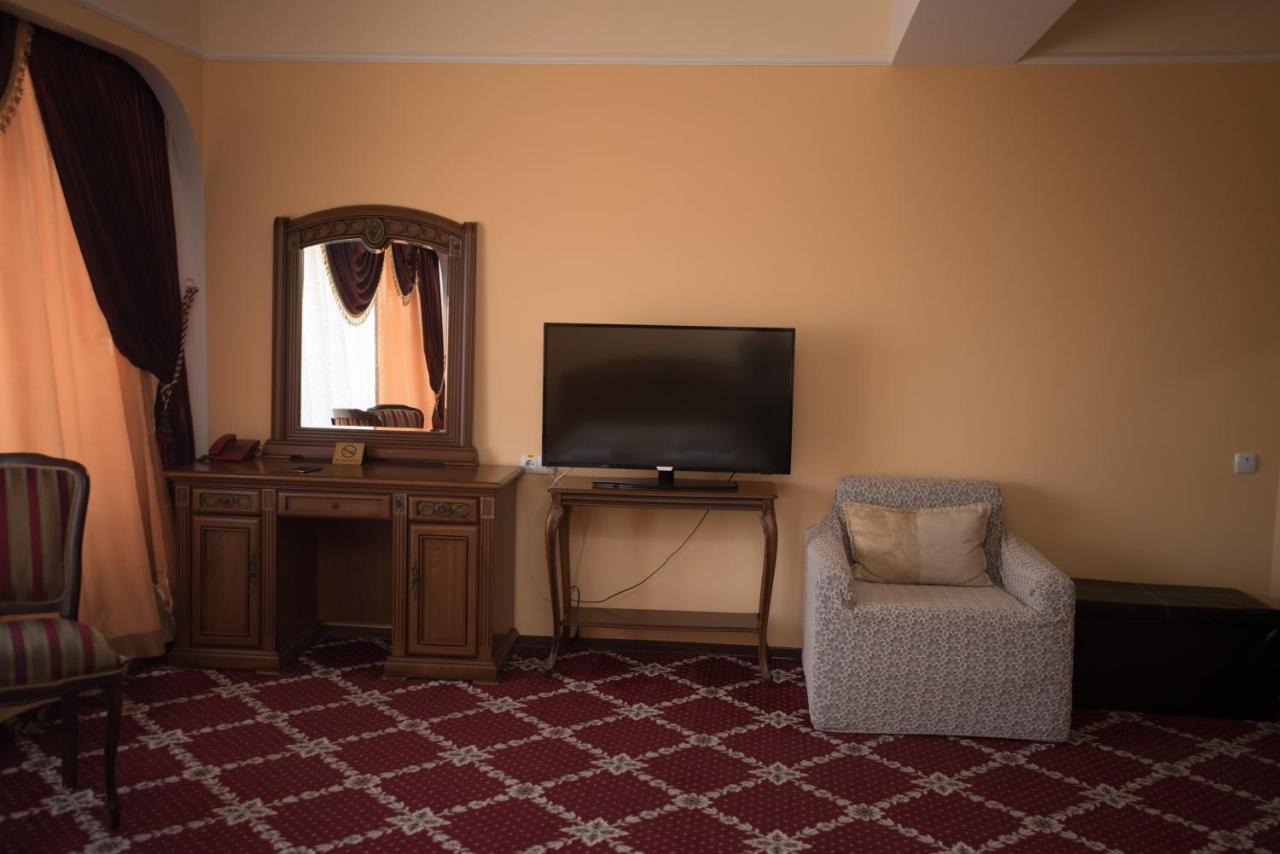 Altin Palace Comrat Dış mekan fotoğraf